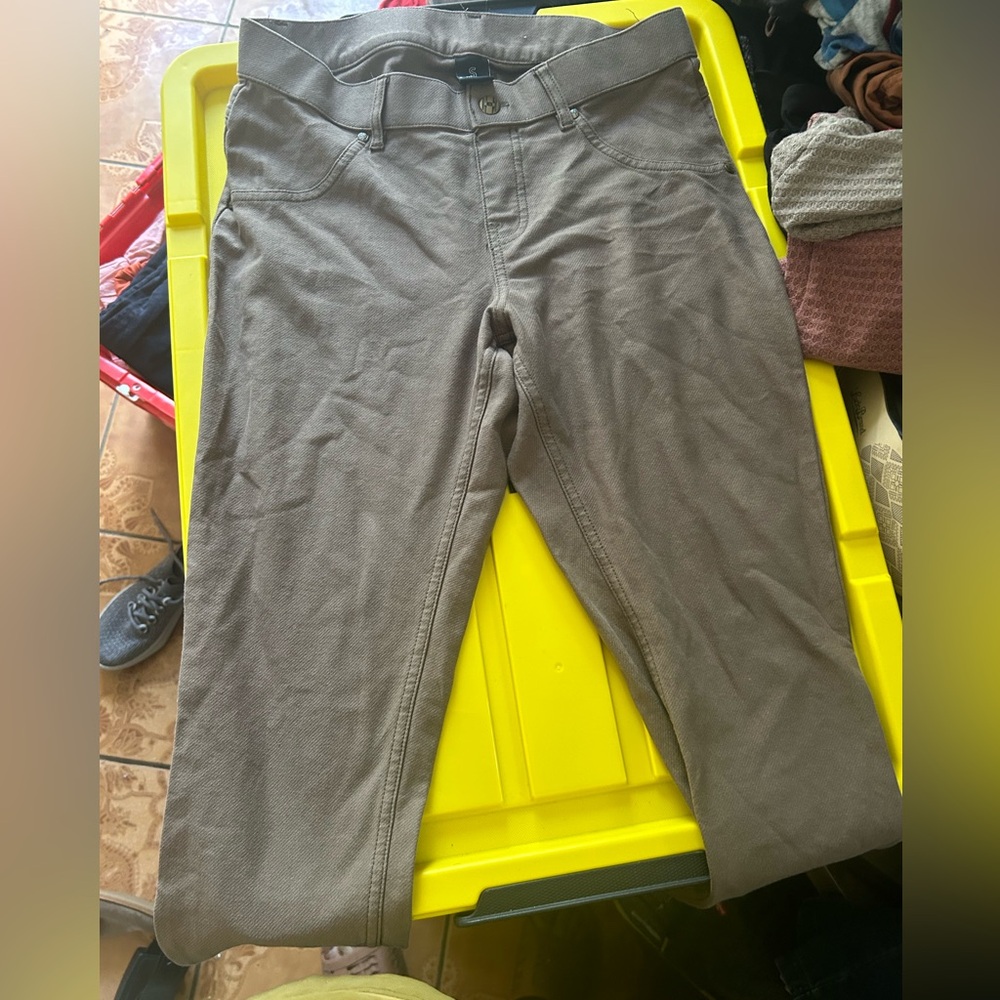 Hue capri pants